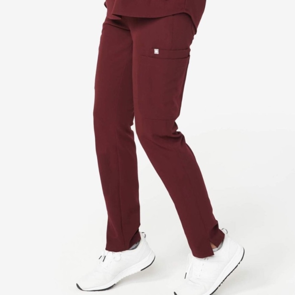FIGS Yola Skinny Scrub Pants in Burgundy size XXST